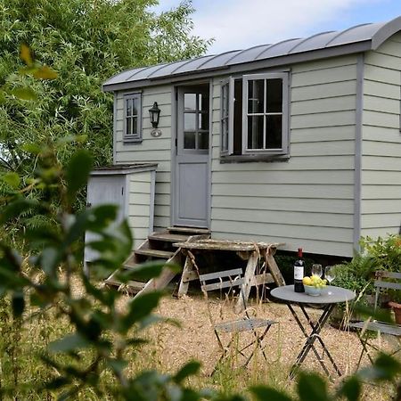 The Shepherd'S Hut @ Chichester Cottage 외부 사진